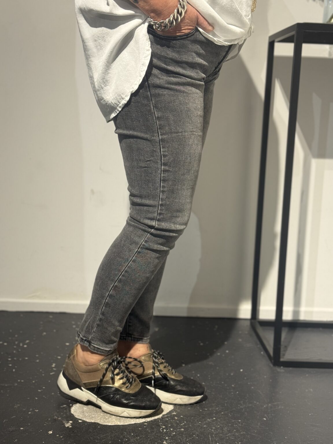 yeezy qntm with jeans