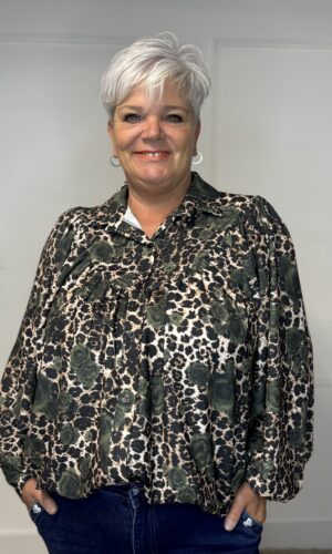 Blouse panterprint met rozen Lia